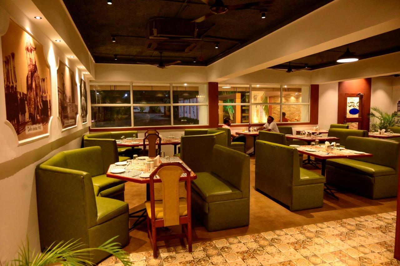 Maya'S Kings Kourt Mysore Exterior photo