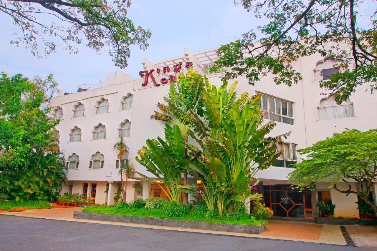 Maya'S Kings Kourt Mysore Exterior photo